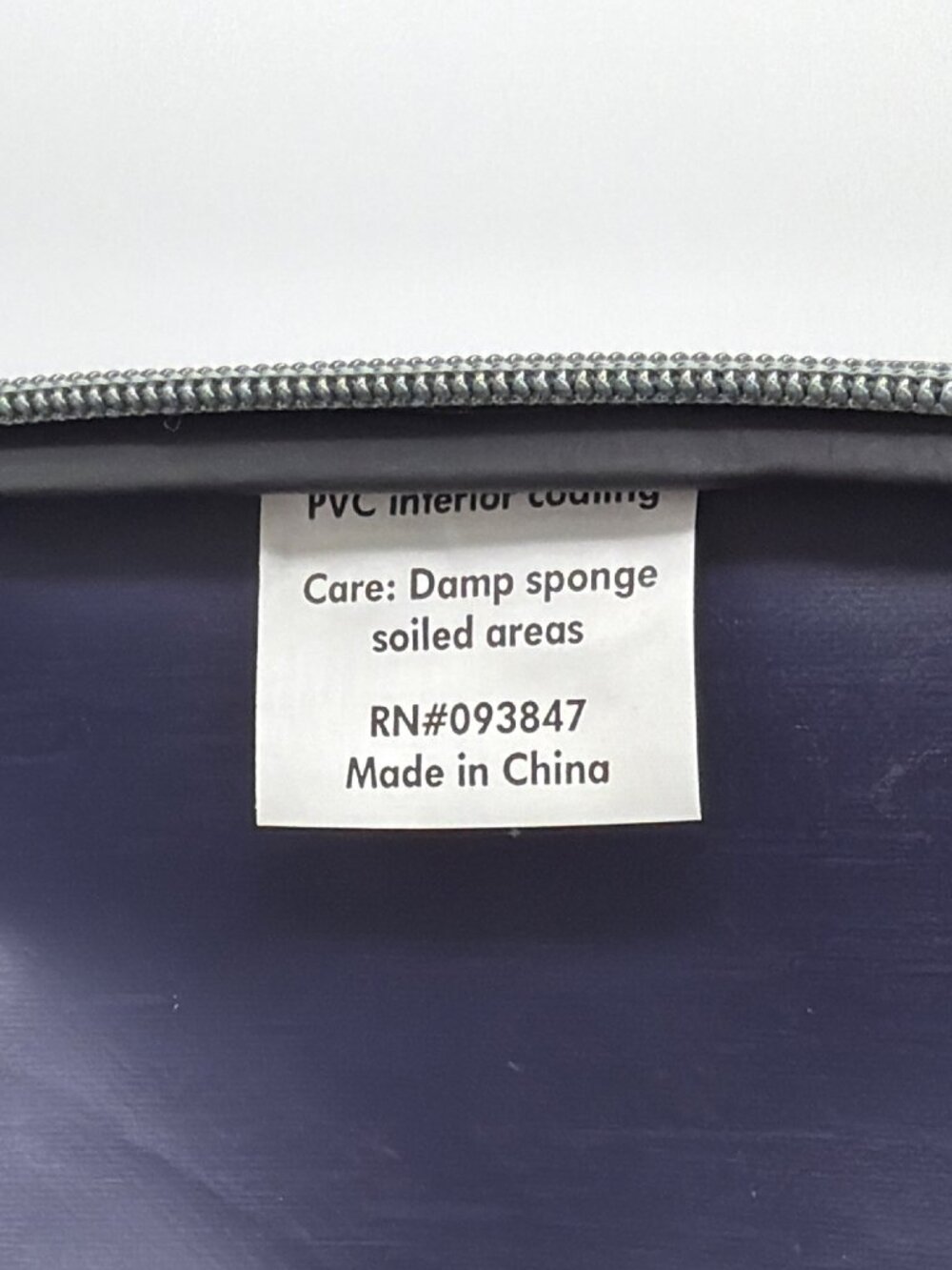 17" Blue Travel Bag With External Pockets Adjustable Strap & Reinforced Bottom - Picture 7 of 9